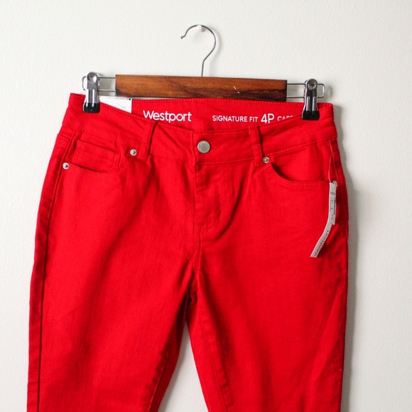 Westport Petite Red Midrise Capri NWT - Picture 2 of 6